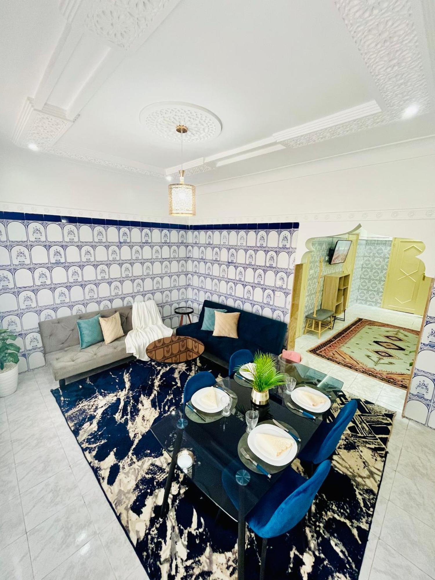 Apartment With Ac, Patio And Rooftop Appartement Climatise Avec Patio Et Toit Terrasse Marrakesch Exterior foto
